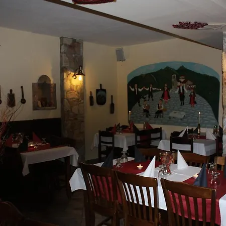 Hotel Monopati E6 3*